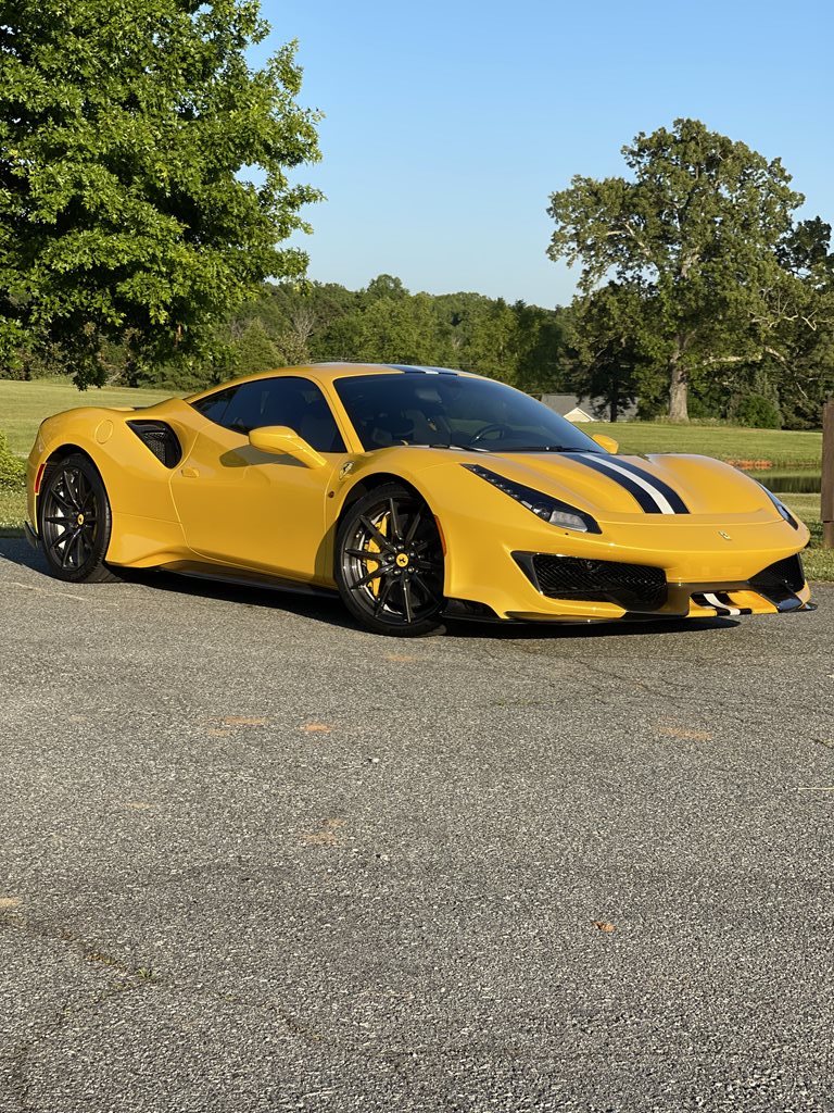 2020 Ferrari 488 Pista